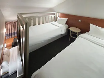 B&B Hotel Orgeval 2* أورغيفال