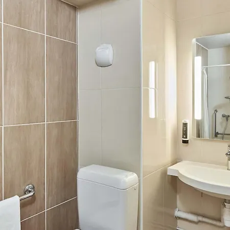 Hotel B&B Hotel Orgeval 2*