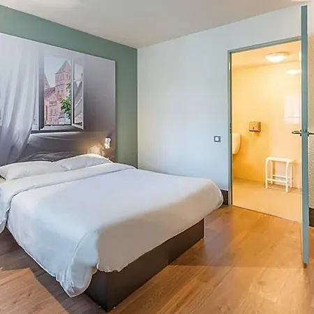 B&B Hotel Orgeval Hotel