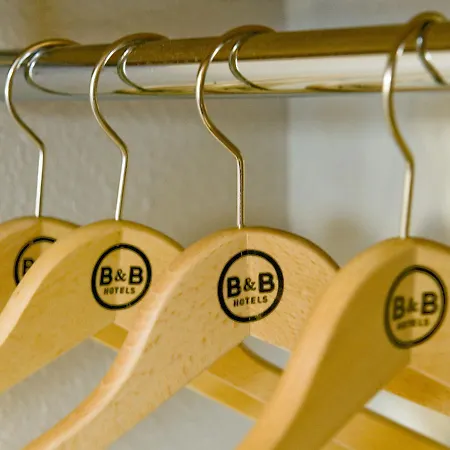 호텔 B&B Hotel Orgeval 2*