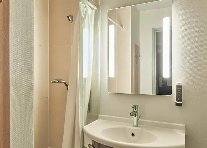 B&B Hotel Orgeval Hotel