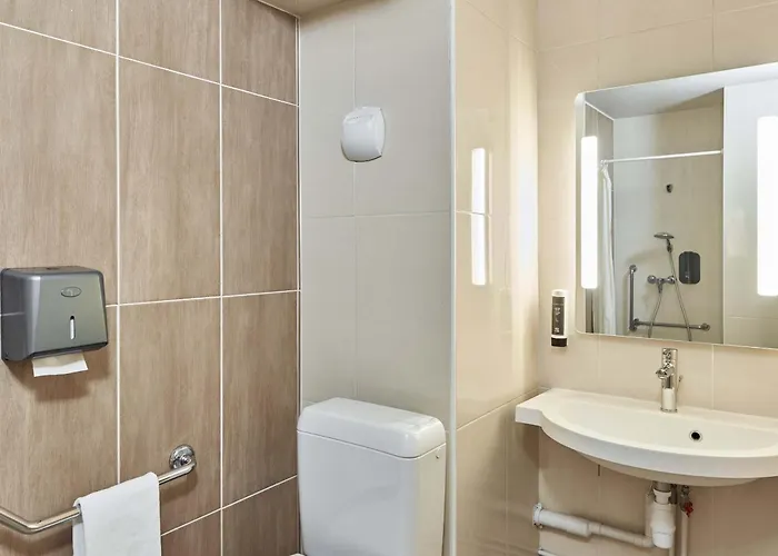 Hotel B&B Hotel Orgeval 2*