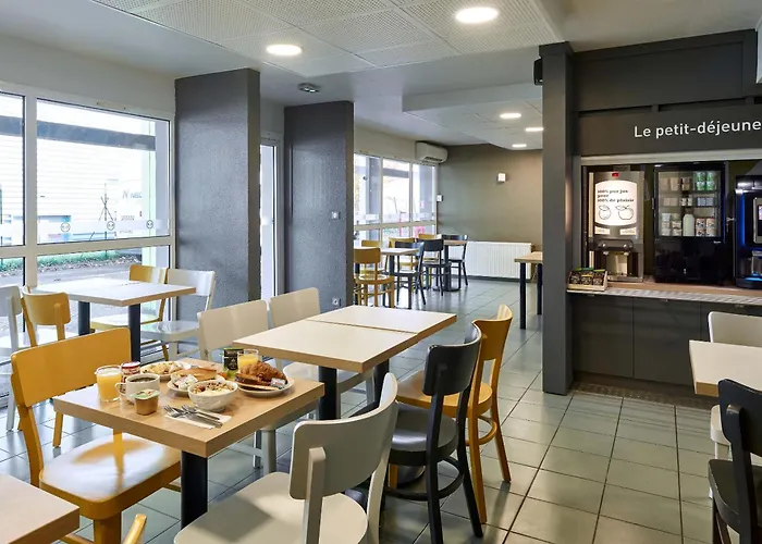 Hotel B&B Hotel Orgeval 2*