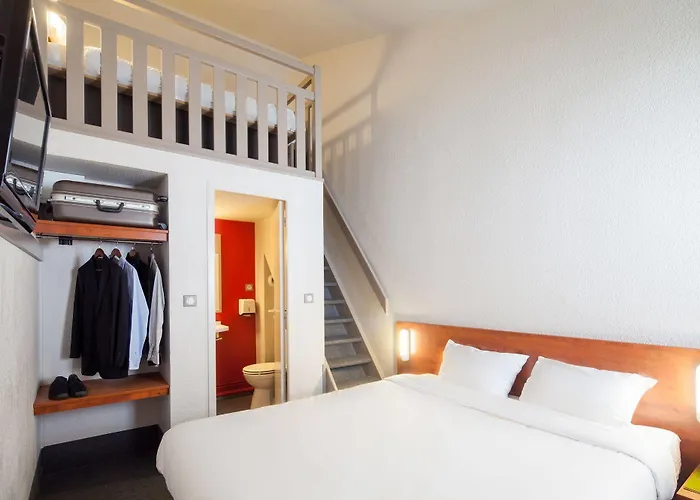 B&B Hotel Orgeval Hotel