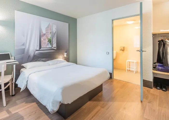 B&B Hotel Orgeval Hotel 2*